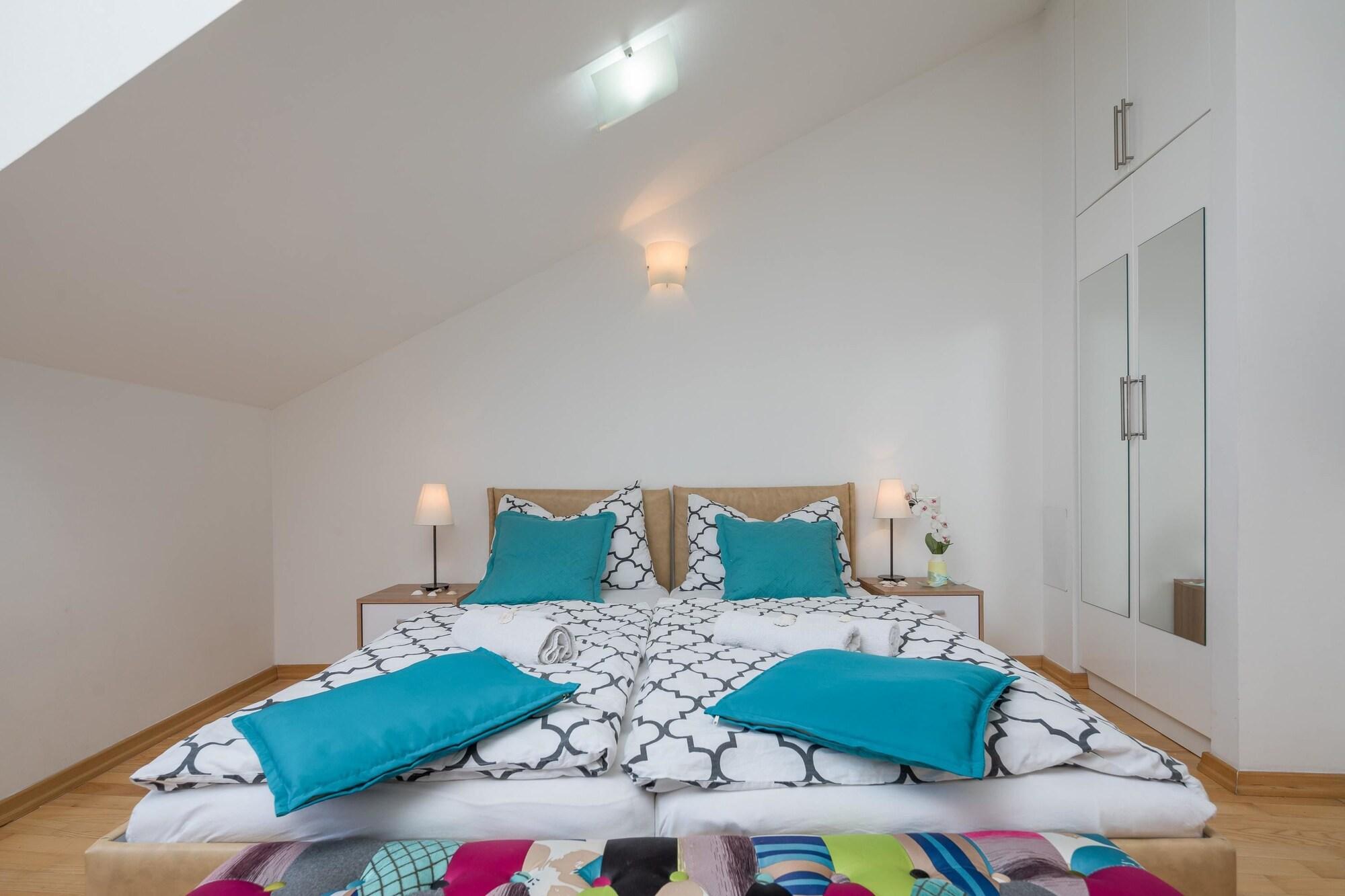 Split Center Suites Eksteriør billede